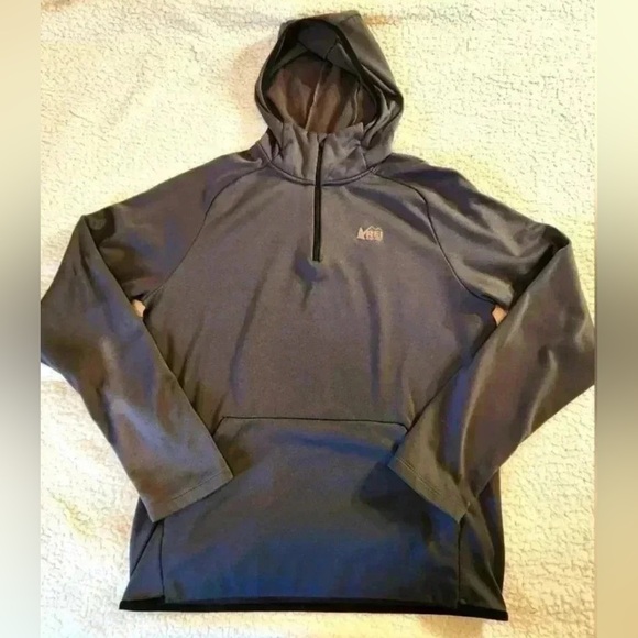 REI pullover, medium? See measurements - Picture 8 of 8